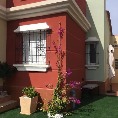 Townhouse Premium Altos De La Bahia * Τορεβιέχα