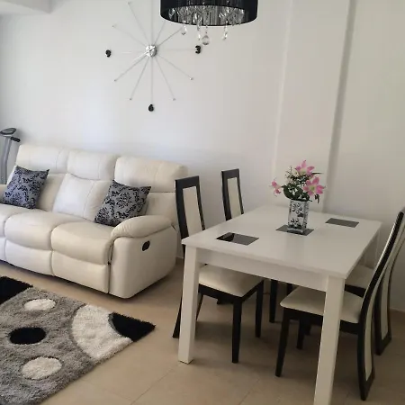 Townhouse Premium Altos De La Bahia * Τορεβιέχα
